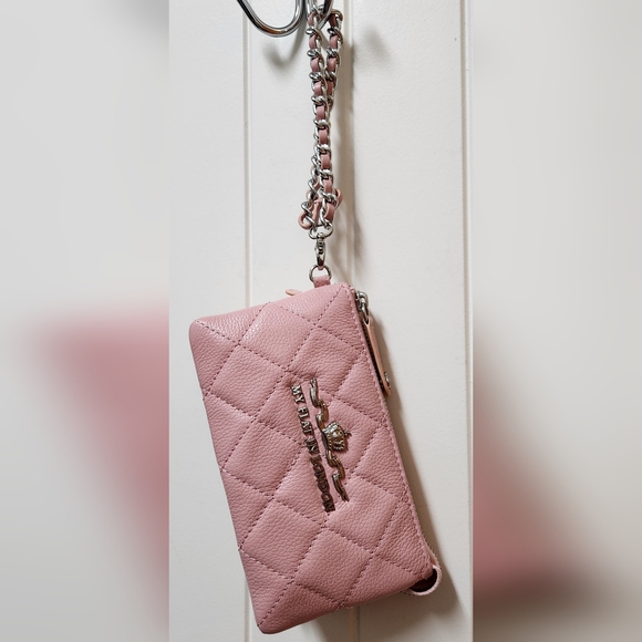 My Flat in London Handbags - MY FLAT IN LONDON Westminster Pink Diamond Quilted Leather Wristlet/Clutch NWOT